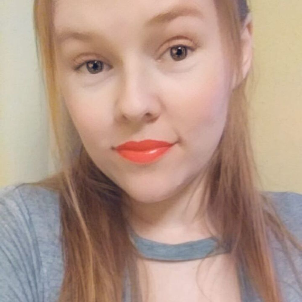 Meet your Posher, Stefania